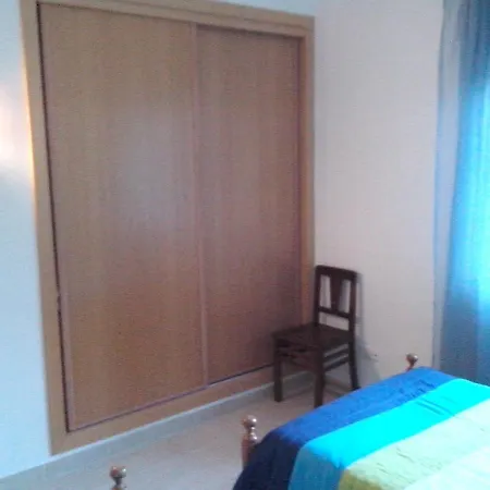 Apartment Seaside Oasis: 2-bedroom With Pool And Wi-fi Albufeira