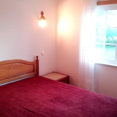 Apartamento Welcoming In 80 M² With Shared Pool *