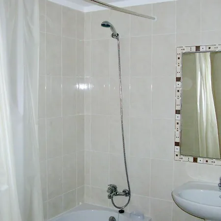Appartement Welcoming In 80 M² With Shared Pool