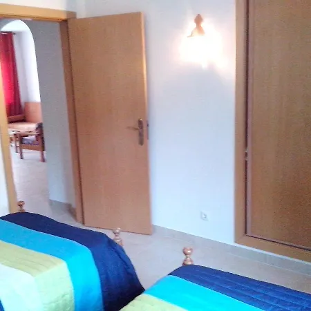 Apartamento Welcoming In 80 M² With Shared Pool