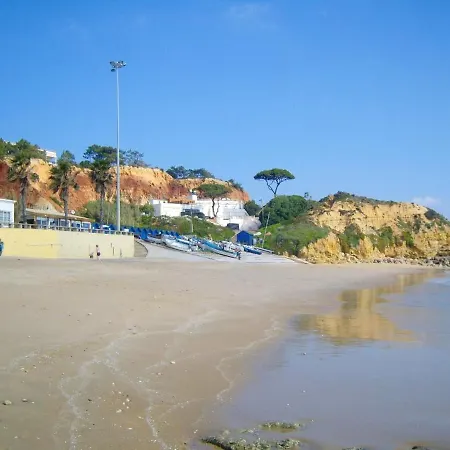 Apartamento Welcoming In 80 M² With Shared Pool