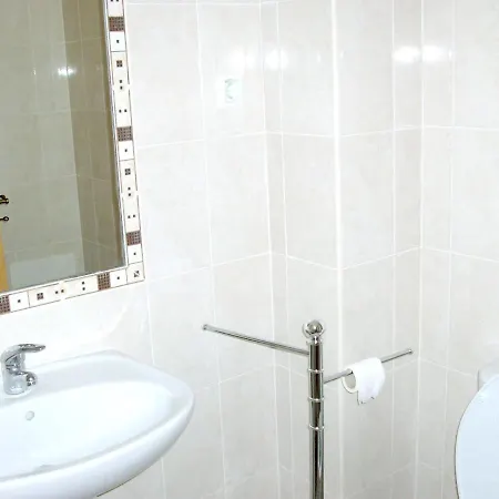 Welcoming In 80 M² With Shared Pool 아파트 알부페이라
