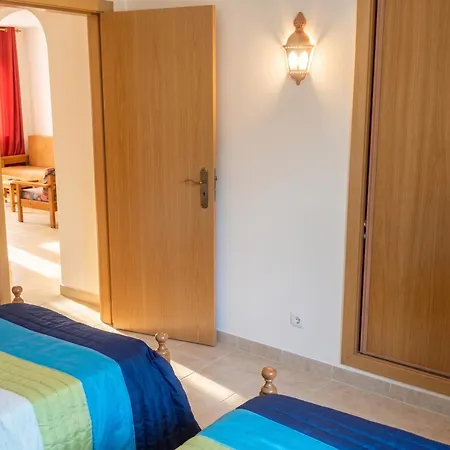 Welcoming In 80 M² With Shared Pool *